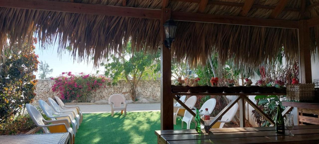 Hostal Johnnier Macao Punta Cana Ngoại thất bức ảnh